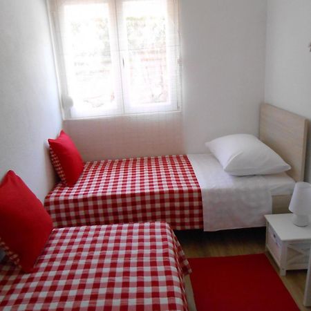 Apartments With A Parking Space Okrug Gornji, Ciovo - 13859 Трогир Номер фото