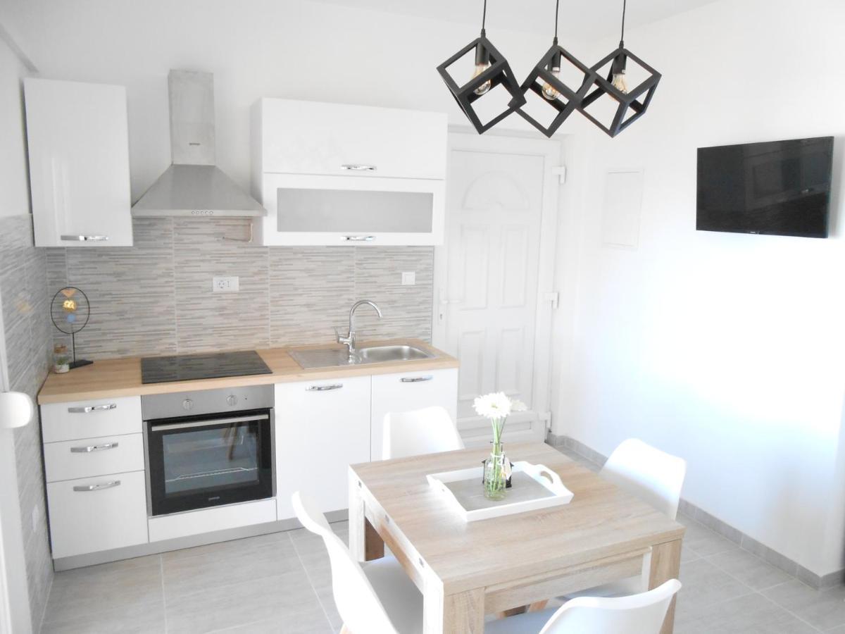 Apartments With A Parking Space Okrug Gornji, Ciovo - 13859 Трогир Экстерьер фото